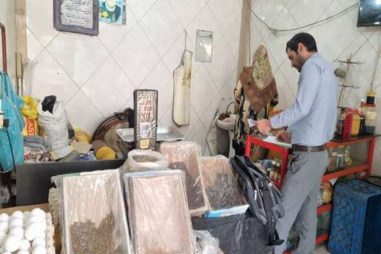 پلمب یک واحد مرغ‌فروشی در رشت 